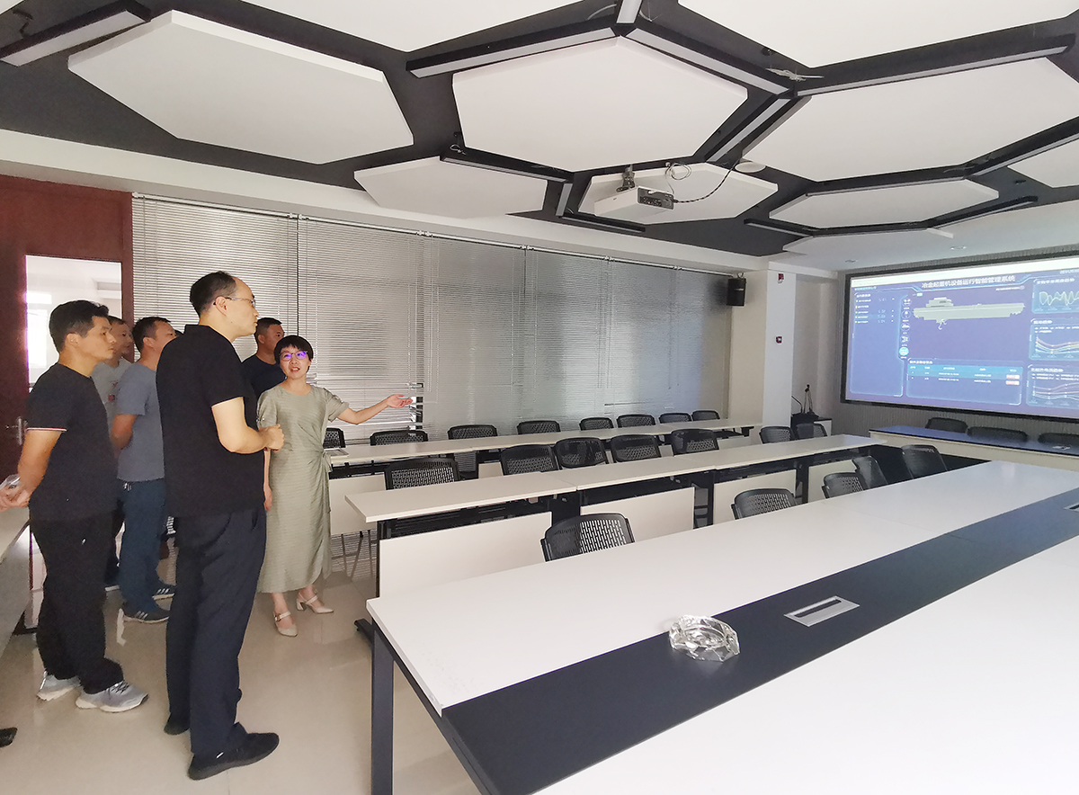 微特總經(jīng)理高鈺敏、水電事業(yè)部韓信熱情接待了來訪貴賓