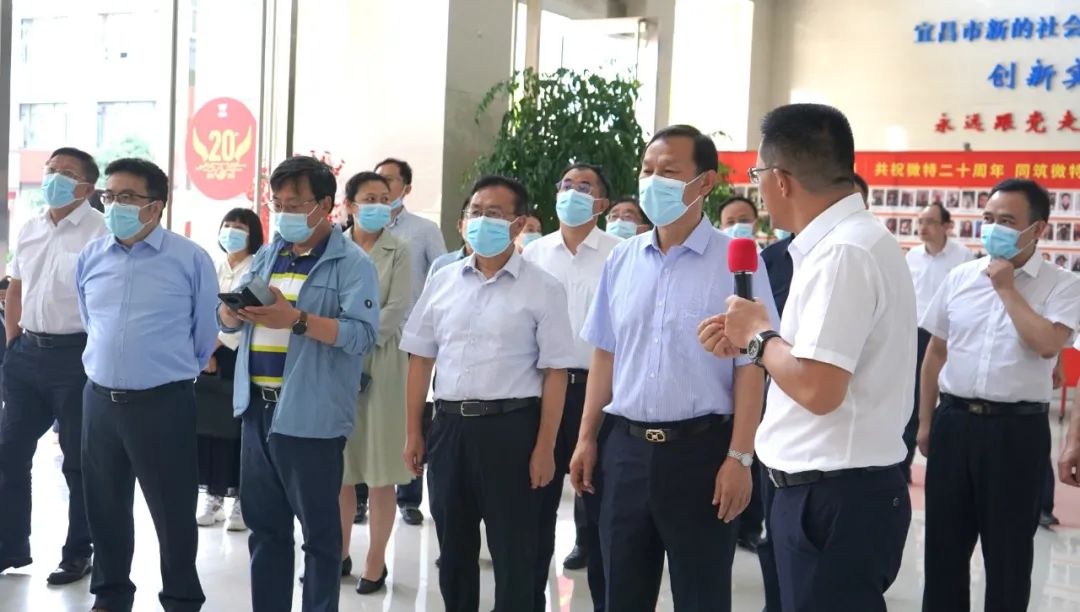 馬國強率部分全國人大代表、省代表來微特調(diào)研科技創(chuàng)新工作