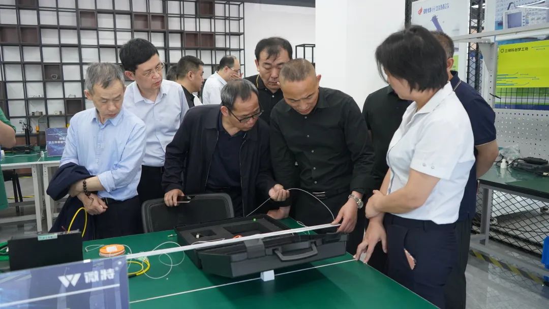 微特牽頭起草的行業(yè)標(biāo)準(zhǔn)初稿討論會(huì)圓滿結(jié)束 10.jpg