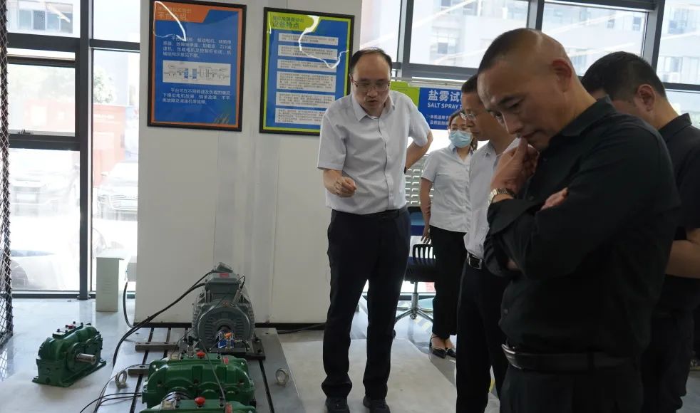 微特牽頭起草的行業(yè)標(biāo)準(zhǔn)初稿討論會(huì)圓滿結(jié)束 11.jpg