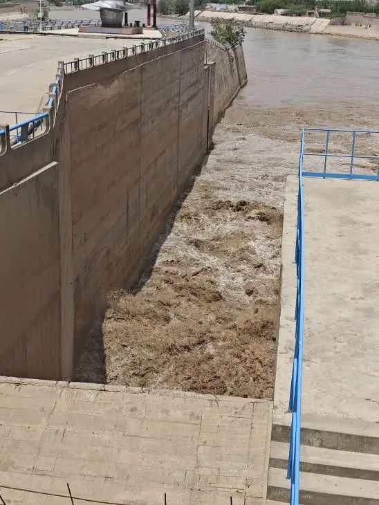 大峽水電站泄水底孔閘門控制系統(tǒng)順利驗(yàn)收